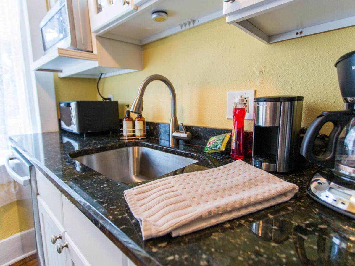 Apartament Linda'S On Lincoln Savannah Zewnętrze zdjęcie
